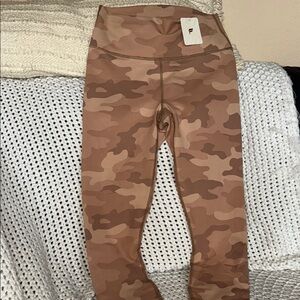 NWT Fabletics high waisted PowerHold leggings